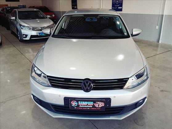 VOLKSWAGEN JETTA 2.0 COMFORTLINE FLEX 4P MANUAL